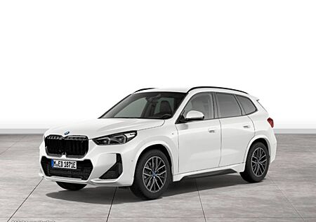 BMW iX1 xDrive30 M Sportpaket
