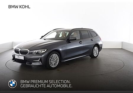 BMW 330e Touring