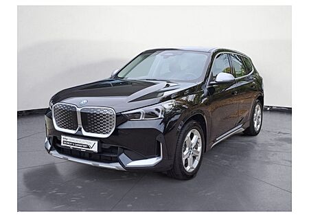 BMW iX1 xDrive30