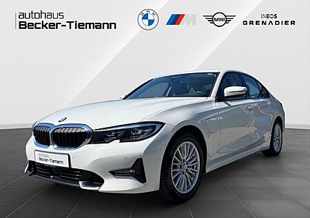 BMW 330e Limousine