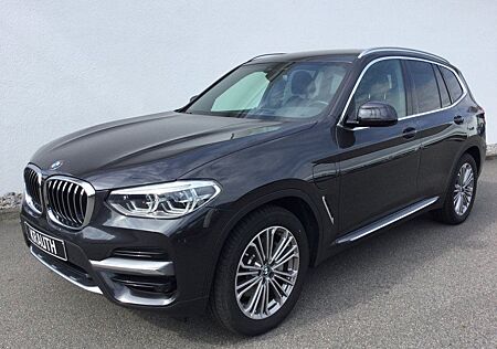 BMW X3 xDrive30e