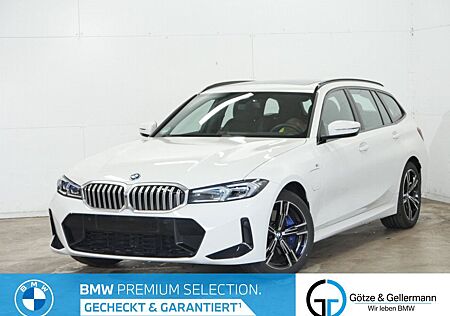 BMW 330e xDrive Touring