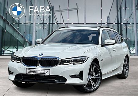 BMW 330e Touring Sport Line