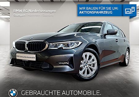 BMW 330e xDrive Touring