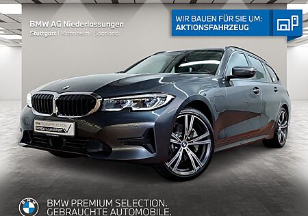 BMW 330e xDrive Touring