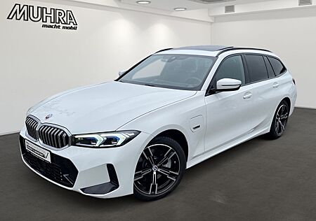 BMW 330e xDrive Touring