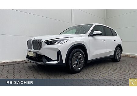 BMW iX1 xDrive30 (ab 2022)