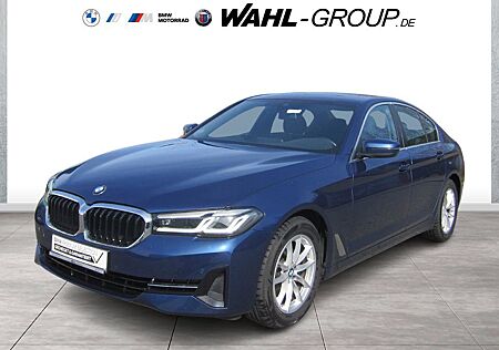 BMW 520I A