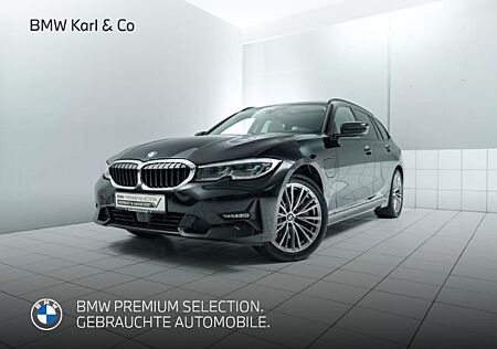 BMW 330e Touring