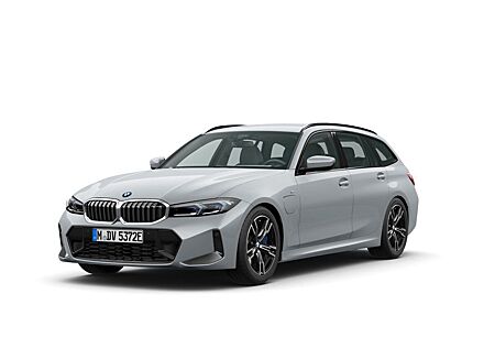 BMW 330e xDrive Touring