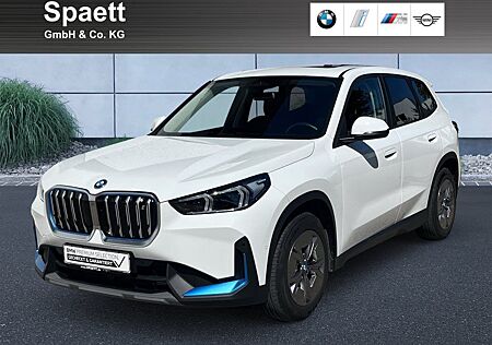 BMW iX1 xDrive30 (ab 2022)