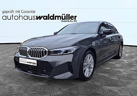 BMW 330i xDrive Limousine