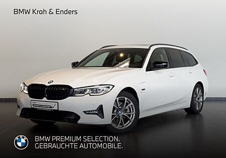 BMW 320e xDrive Touring