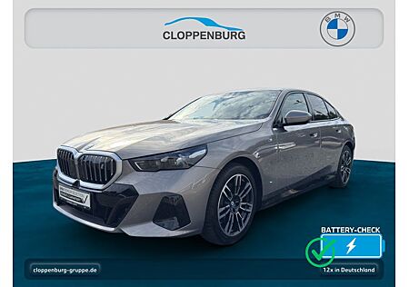 BMW i5 eDrive40