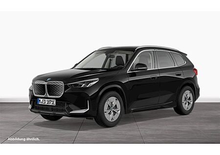 BMW iX1 xDrive30