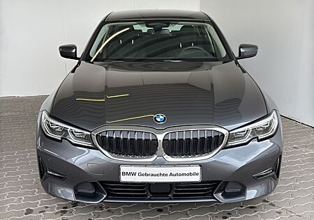 BMW 330e