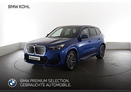 BMW iX1 xDrive30