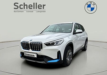 BMW iX1 xDrive30 (ab 2022)
