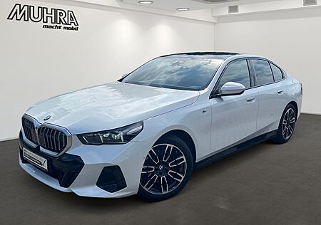 BMW 520I