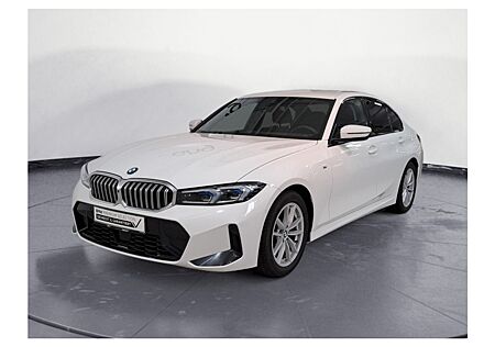 BMW 320i Limousine