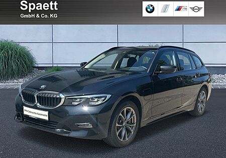 BMW 330e xDrive Touring