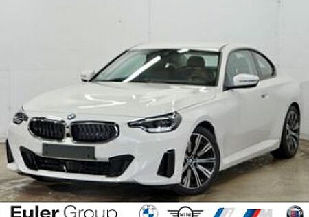 BMW 218i A Coupè
