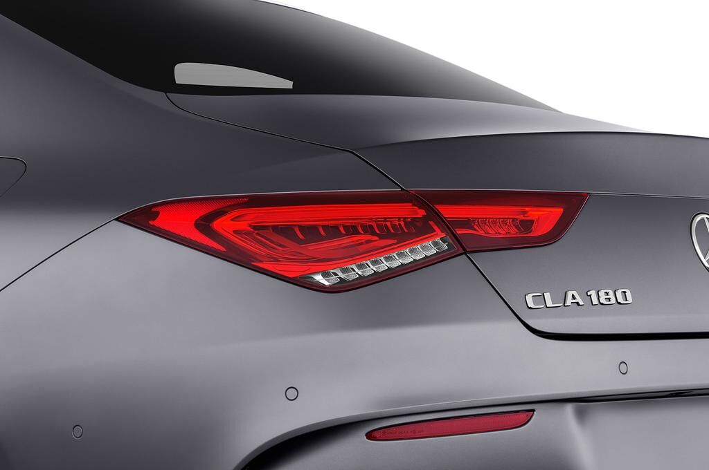 Mercedes CLA (Baujahr 2020) - 4 Türen Rücklicht