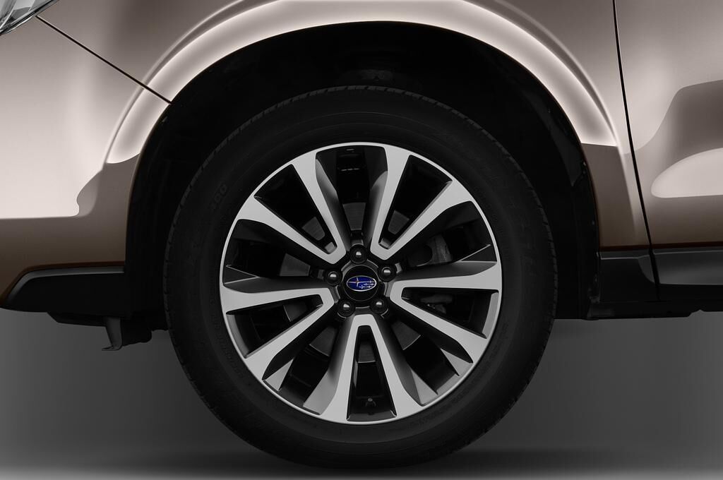 Subaru Forester (Baujahr 2019) Exclusive + 5 Türen Reifen und Felge