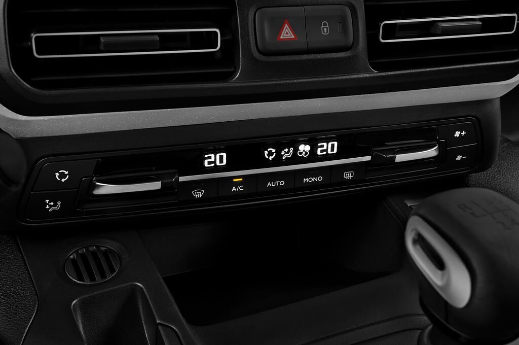 Citroen Berlingo (Baujahr 2019) XL Shine 5 Türen Temperatur und Klimaanlage