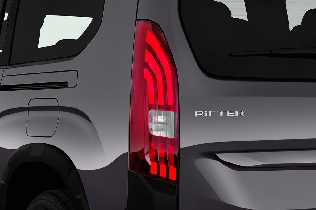 Peugeot Rifter (Baujahr 2019) GT-Line L2 5 Türen Rücklicht