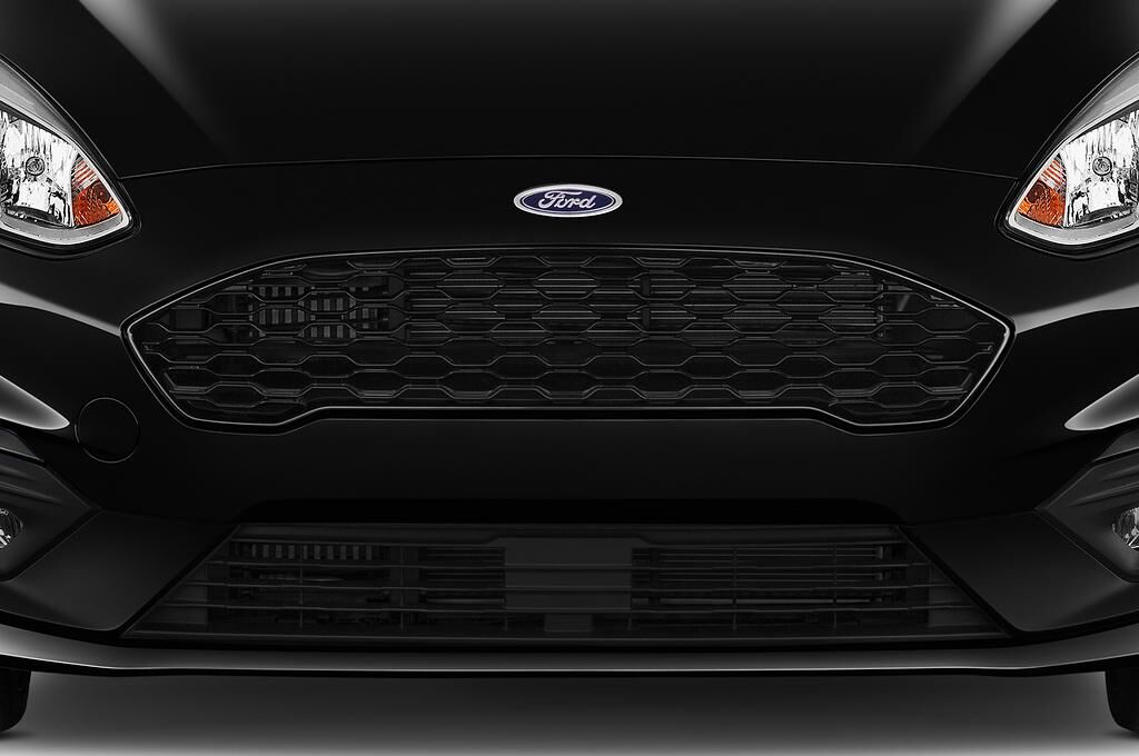 Ford Fiesta (Baujahr 2019) ST-Line 5 Türen Kühlergrill und Scheinwerfer