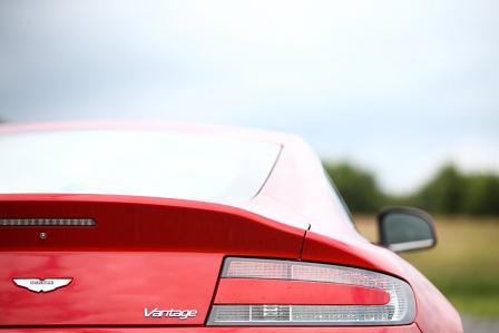 Aston Martin Vantage S