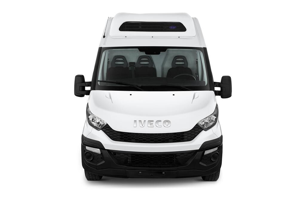 Iveco Daily (Baujahr 2018) - 4 Türen Frontansicht