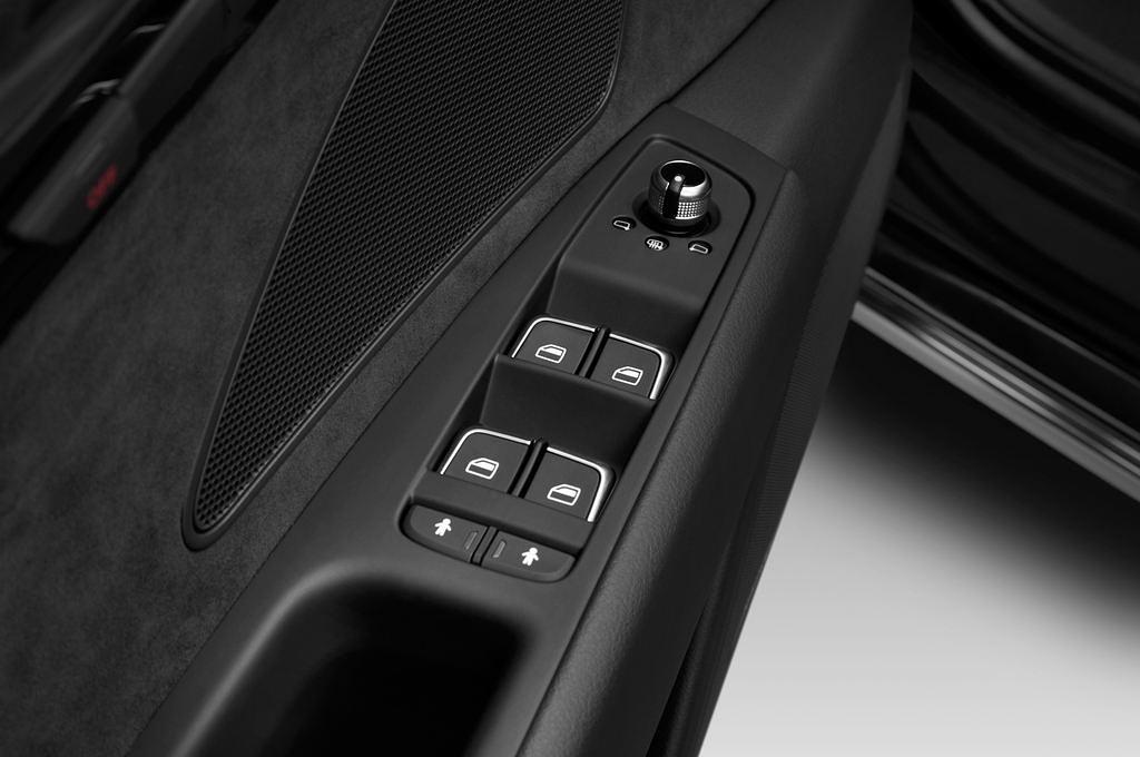 Audi A8 L (Baujahr 2011) L 4 Türen Bedienungselemente Tür