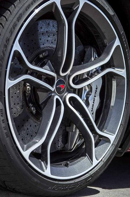 McLaren MP4-12C