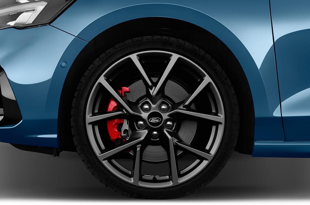 Ford Focus (Baujahr 2019) ST 5 Türen Reifen und Felge