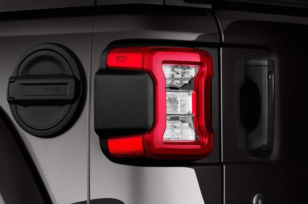 Jeep Wrangler Unlimited (Baujahr 2019) Sahara 5 Türen Rücklicht
