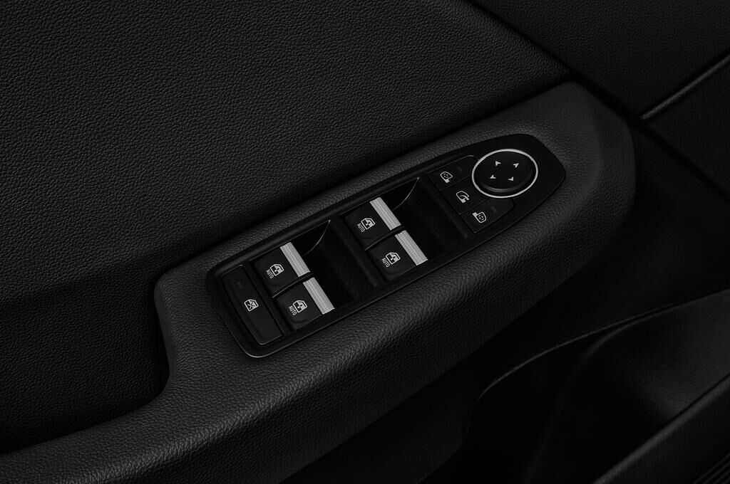 Renault Clio (Baujahr 2020) Edition One 5 Türen Bedienungselemente Tür