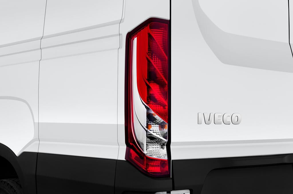 Iveco Daily (Baujahr 2018) - 4 Türen Rücklicht