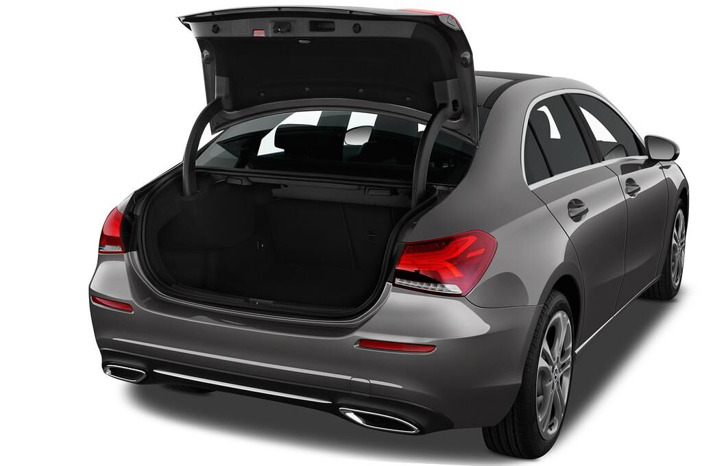 Mercedes A Class (Baujahr 2019) Progressive Line 4 Türen Kofferraum