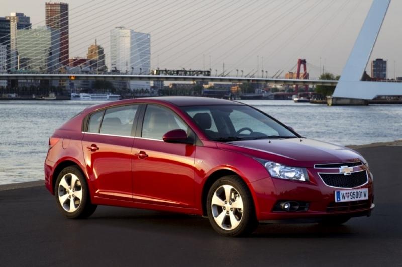 Chevrolet Cruze: Platz 5 für den Stolz von GM. In Deutschland kommen die Amis kaum von der Stelle. Selbst BMW, Audi oder Mercedes verkaufen hierzulande mehr Kompakte als die Amerikaner.