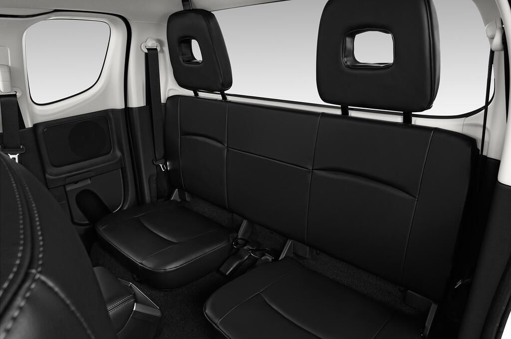 Mitsubishi L200 (Baujahr 2020) Top 2 Türen Rücksitze