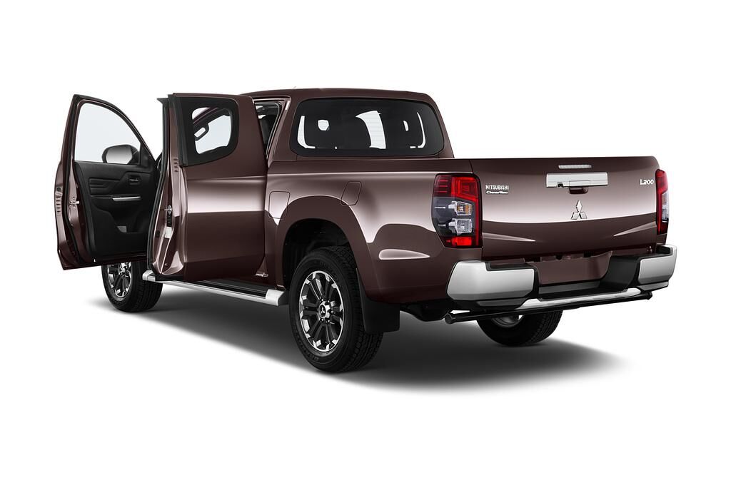 Mitsubishi L200 (Baujahr 2020) Plus 2 Türen Tür geöffnet