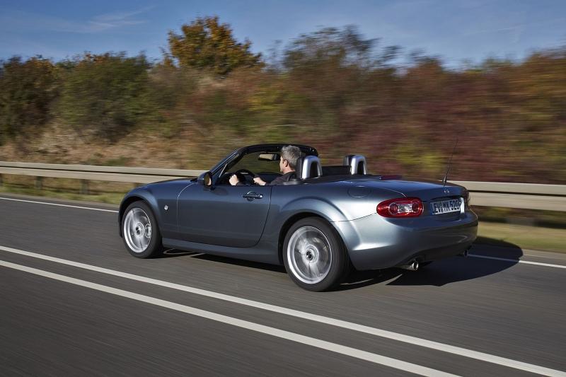 Das Fahren im Mazda MX-5 ist sehr puritisch