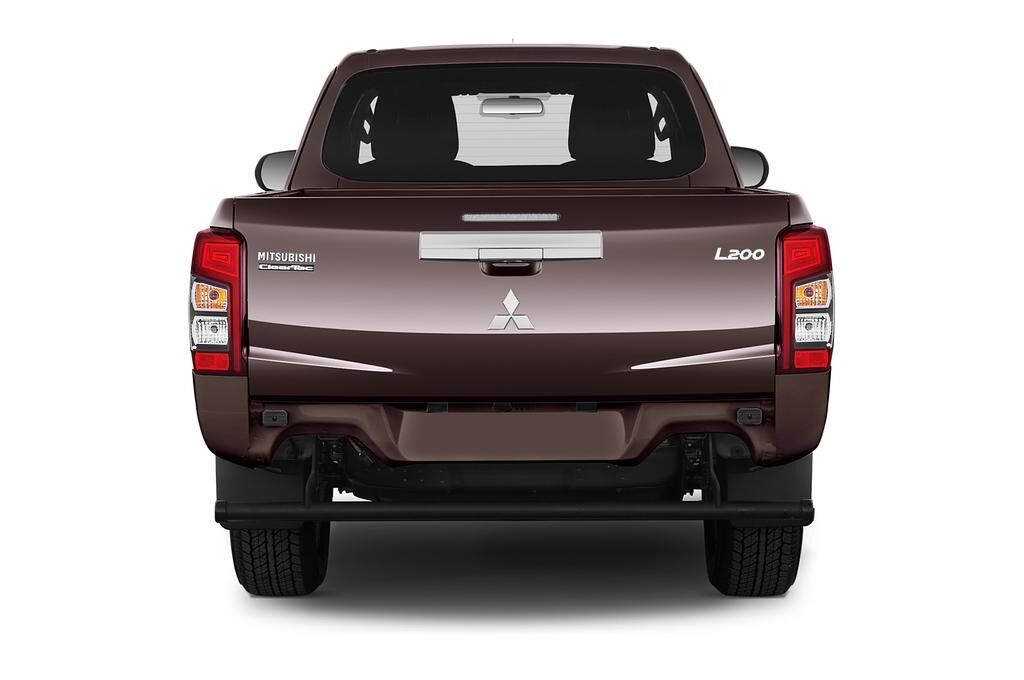 Mitsubishi L200 (Baujahr 2020) Basis 2 Türen Heckansicht