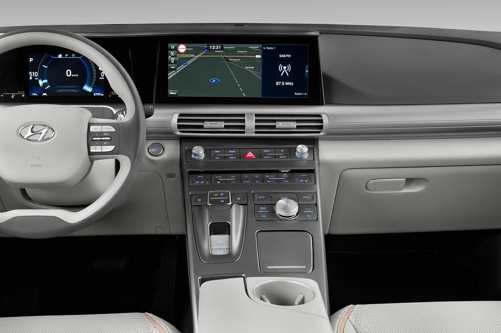Hyundai Nexo (Baujahr 2019) - 5 Türen Mittelkonsole