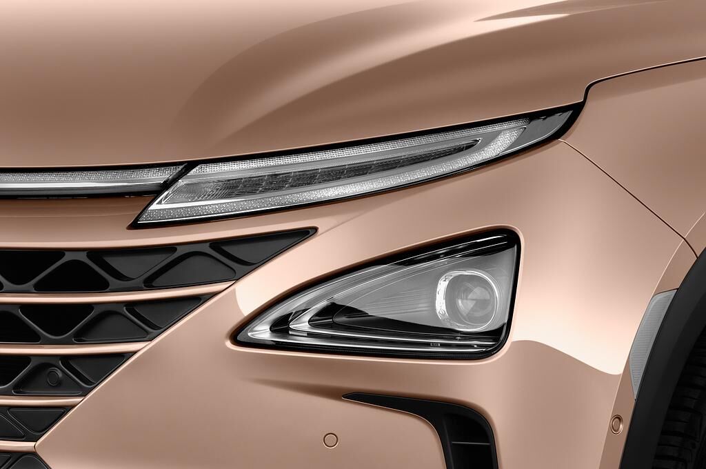 Hyundai Nexo (Baujahr 2019) - 5 Türen Scheinwerfer