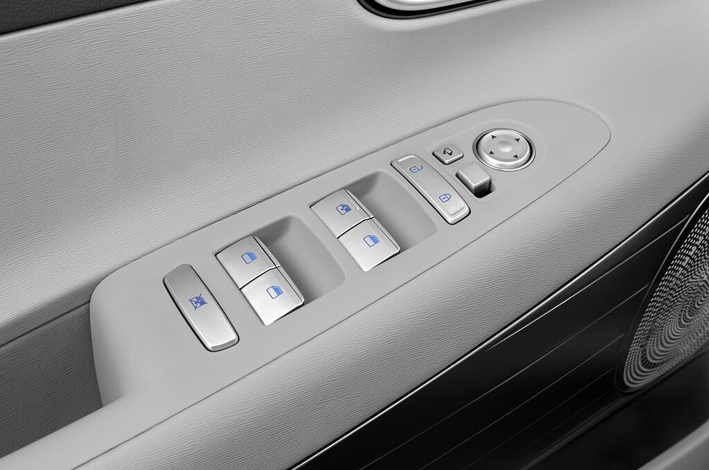 Hyundai Nexo (Baujahr 2019) - 5 Türen Bedienungselemente Tür
