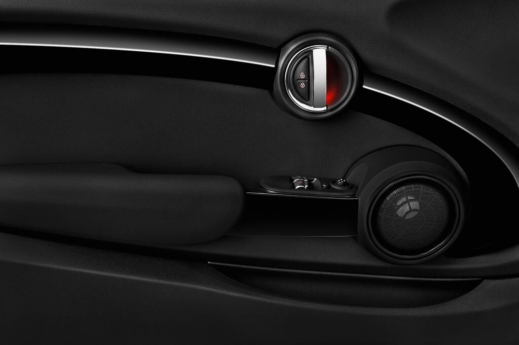 MINI MINI (Baujahr 2019) JCW 3 Türen Bedienungselemente Tür