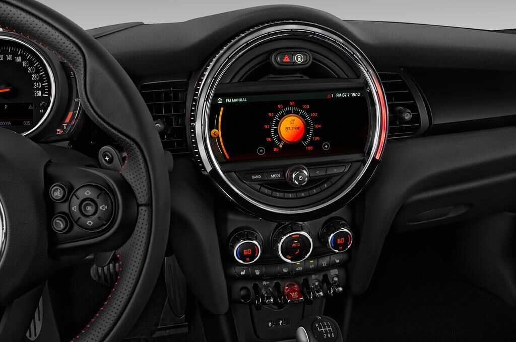 MINI MINI (Baujahr 2019) JCW 3 Türen Radio und Infotainmentsystem